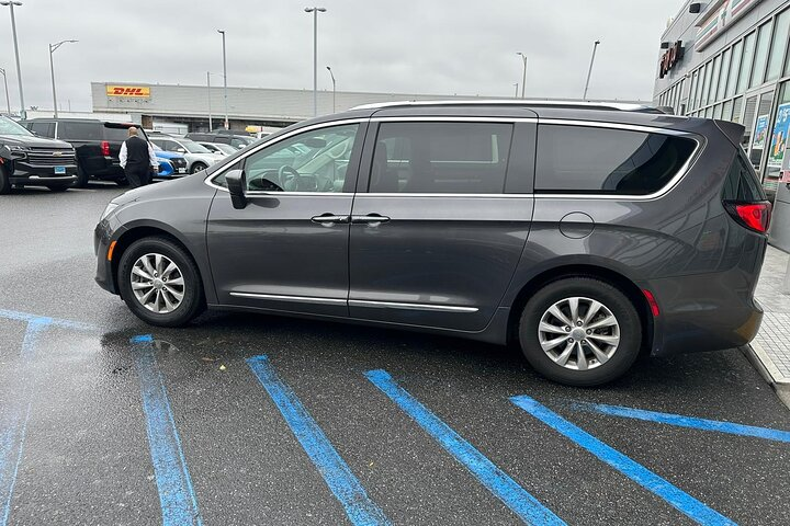 Private Transfer from Monterey Port to San Francisco Airport(SFO) - Photo 1 of 17